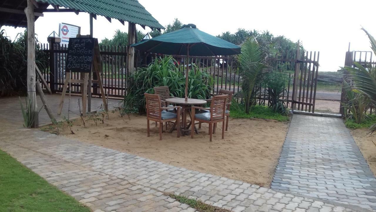 Hi Win Hotel Chilaw Extérieur photo